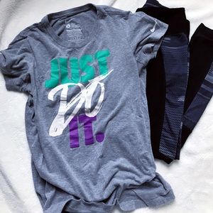 NIKE Slim Fit Tee